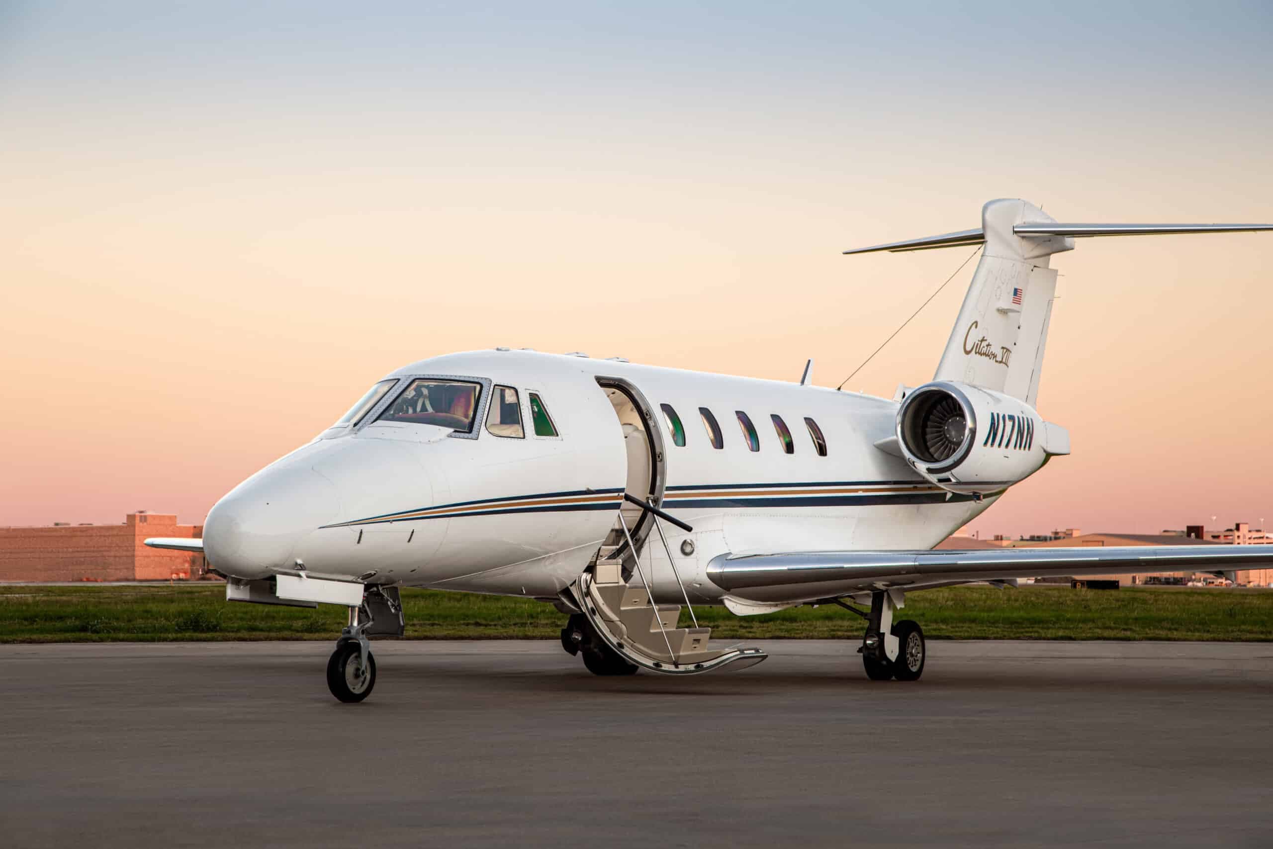 1999 CITATION VII