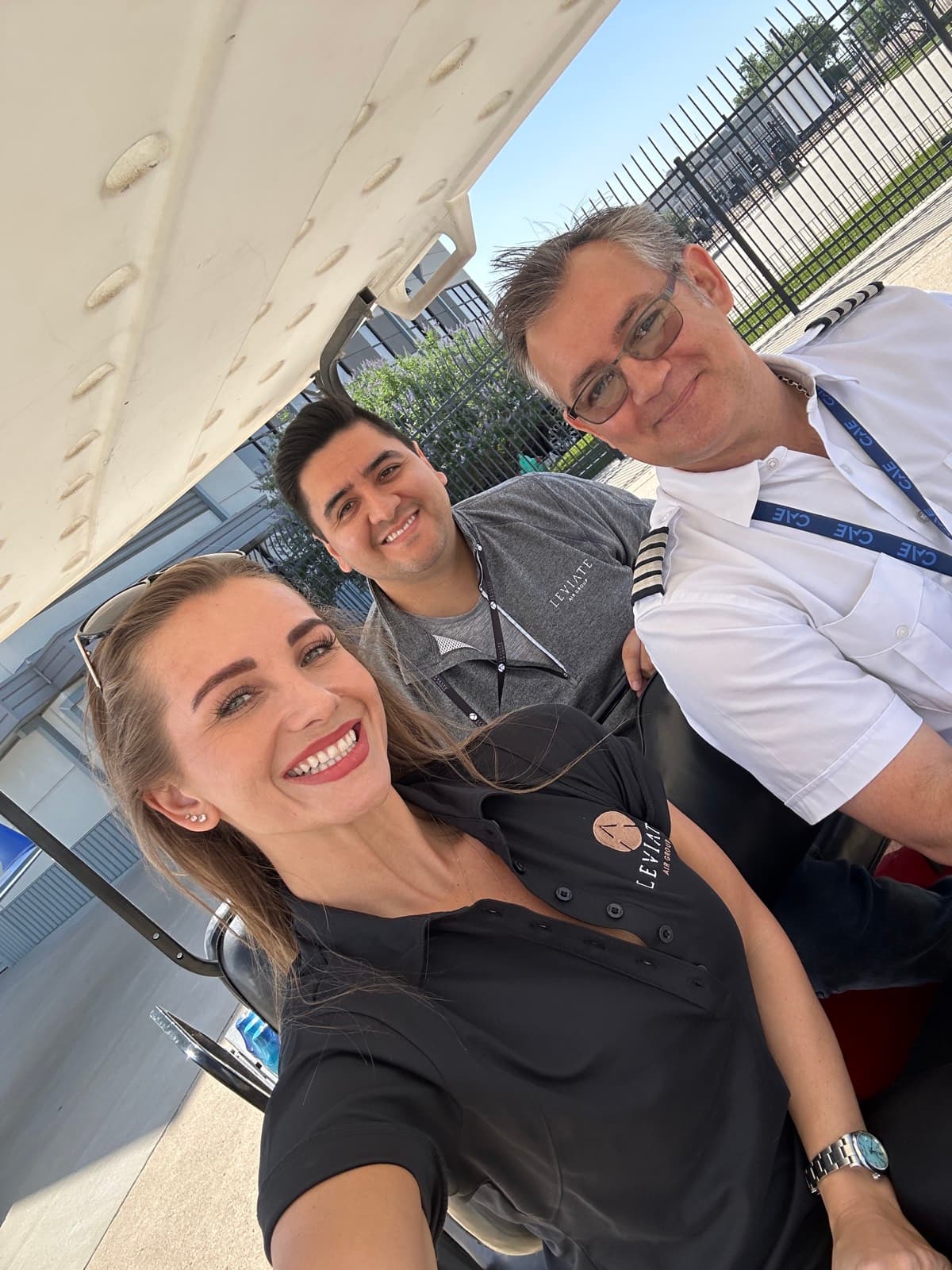 Leviate crew and pilot before a flight