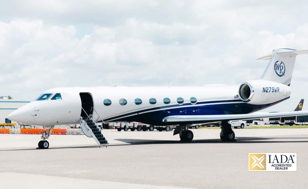 A super-midsize private jet